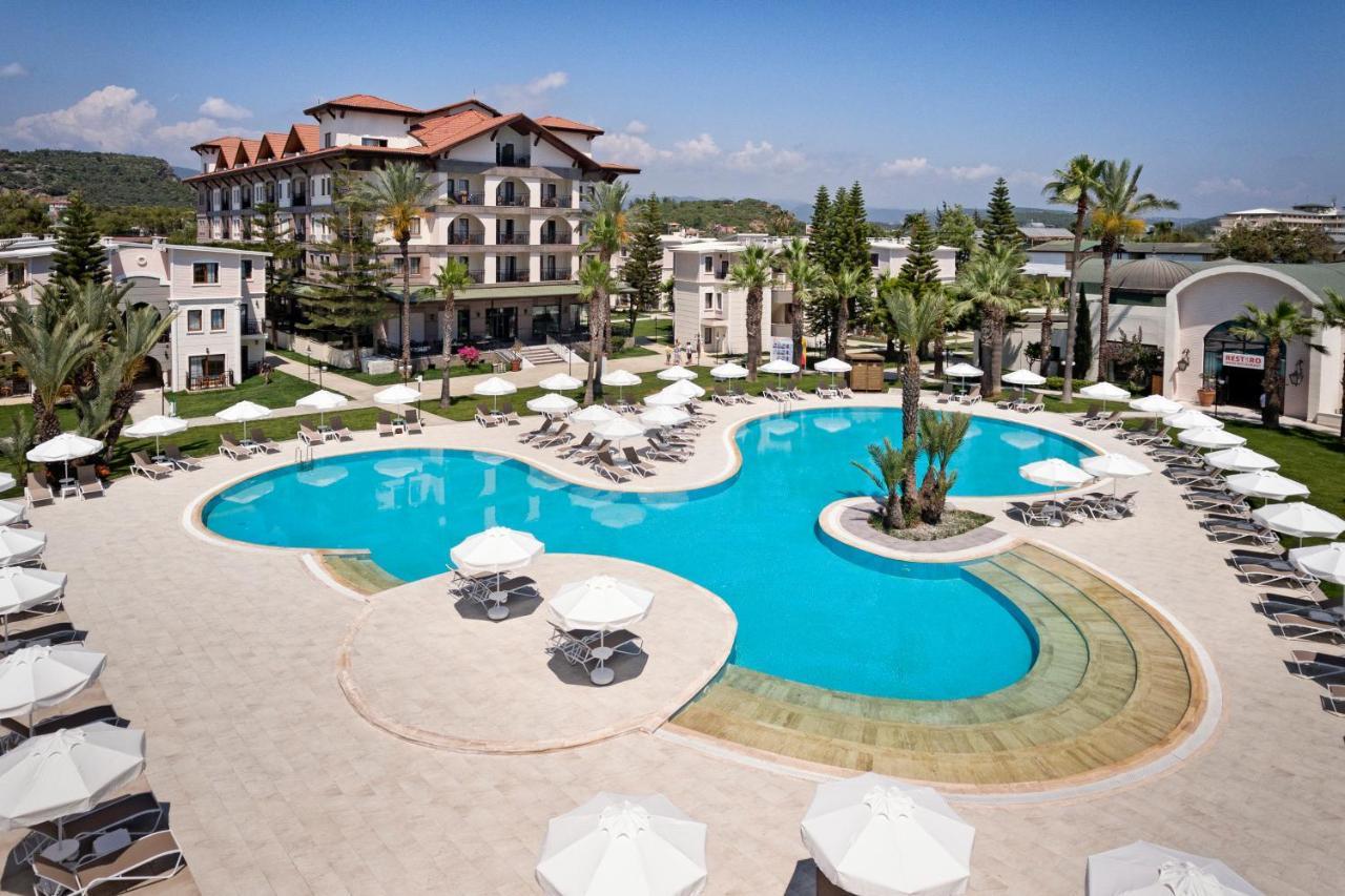 Hotel FUN&SUN Life Side Kızılot Exterior foto