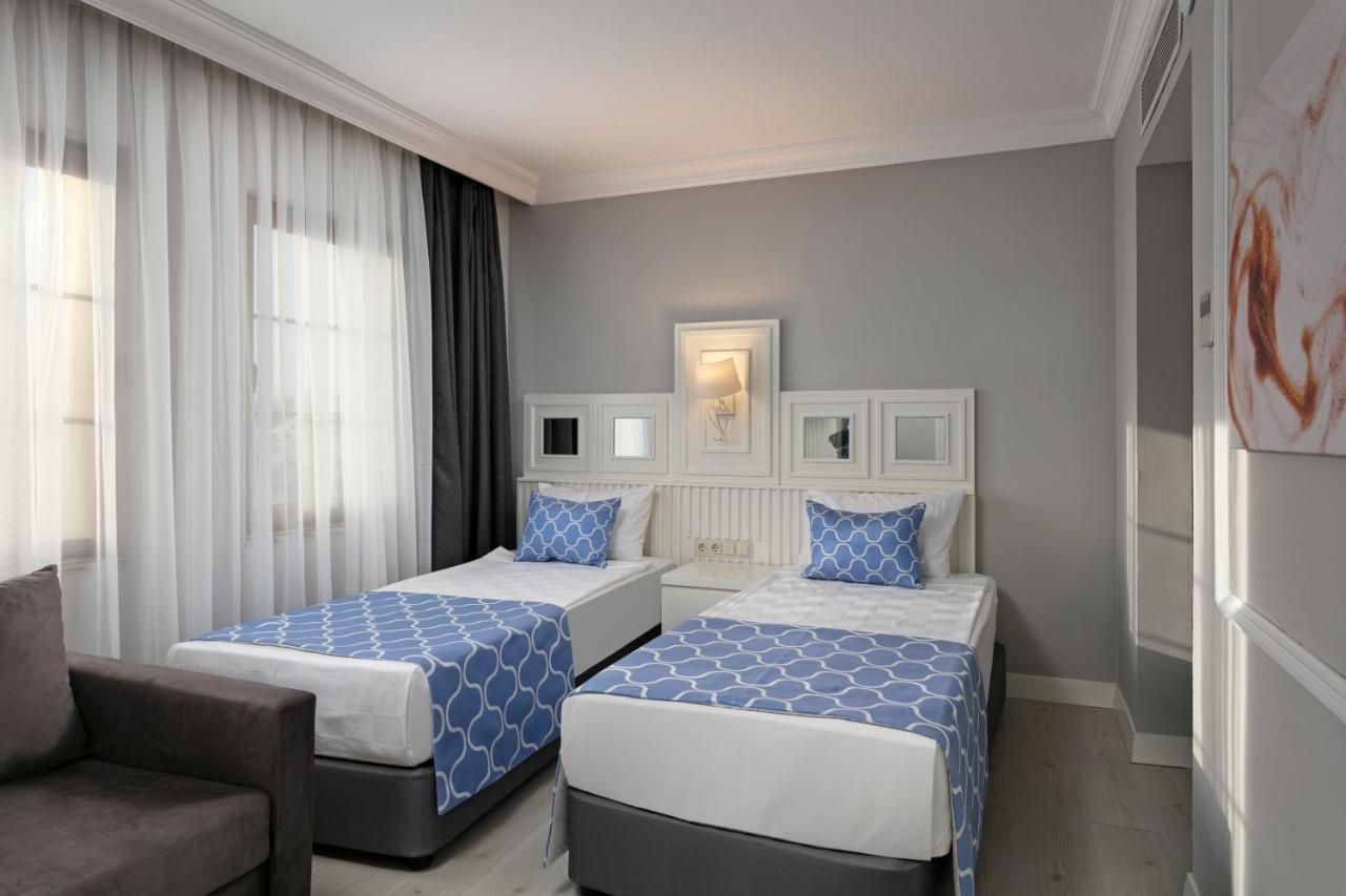 Hotel FUN&SUN Life Side Kızılot Exterior foto