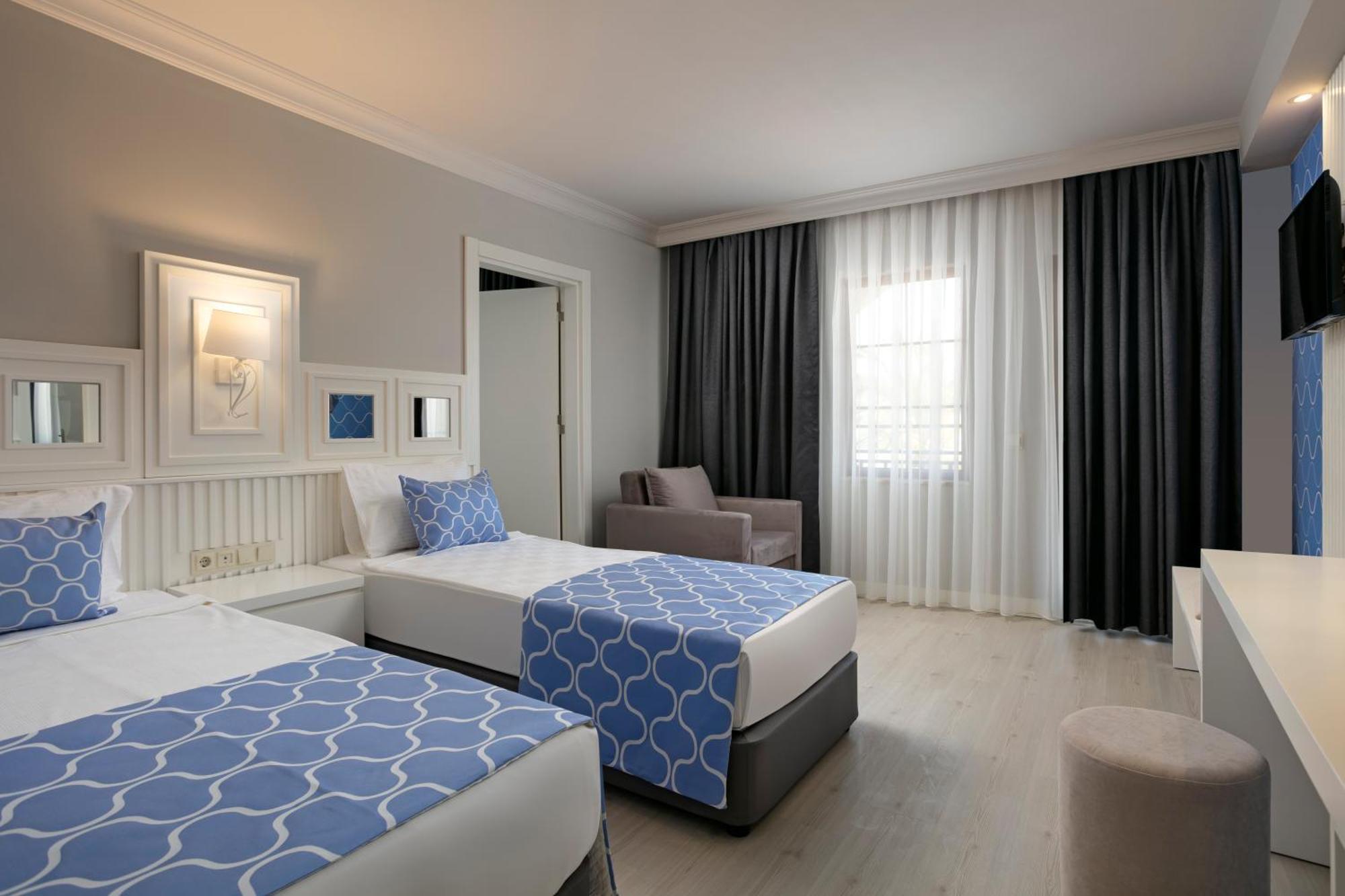 Hotel FUN&SUN Life Side Kızılot Zimmer foto